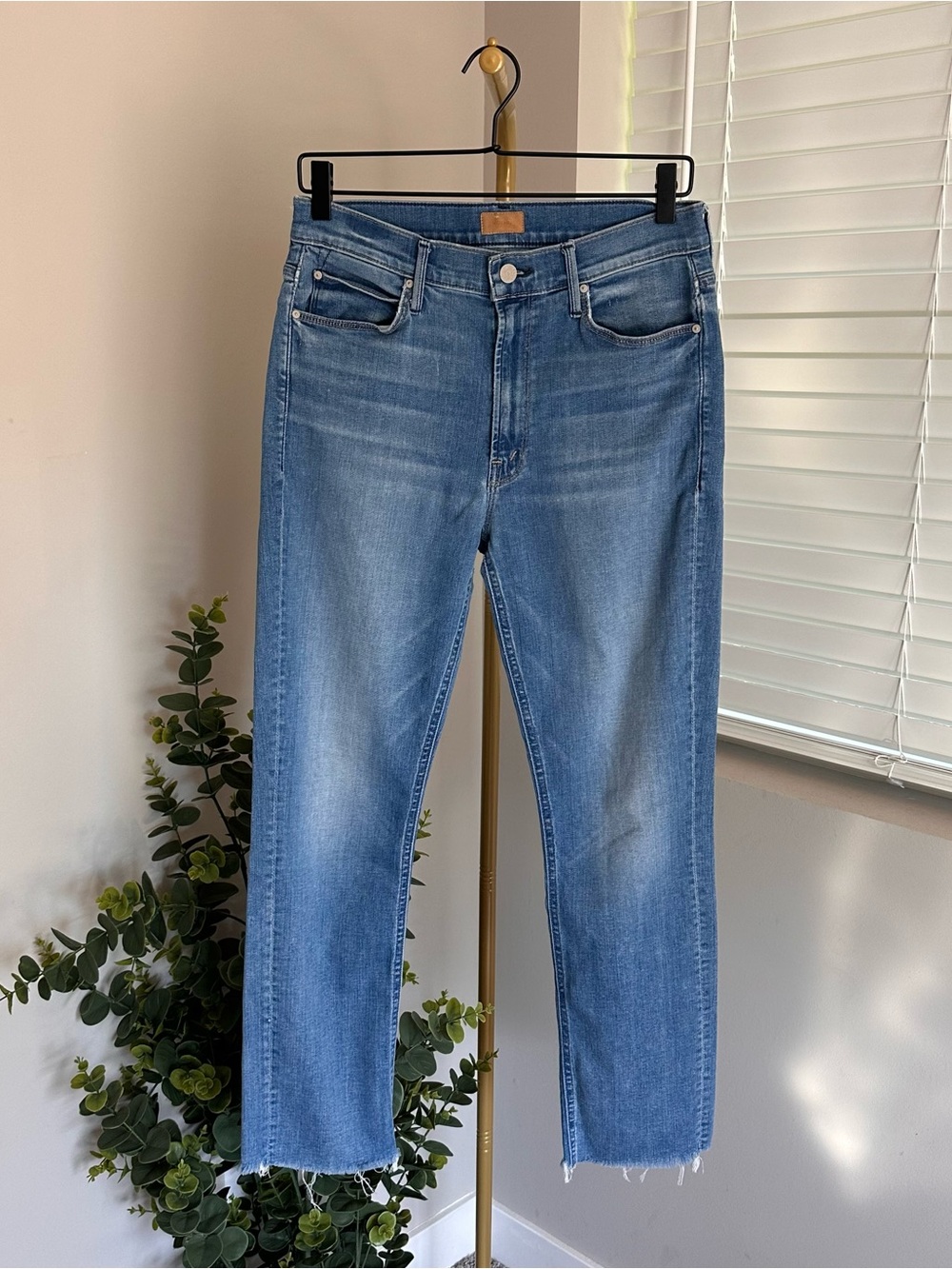 MOTHER Blue Jeans